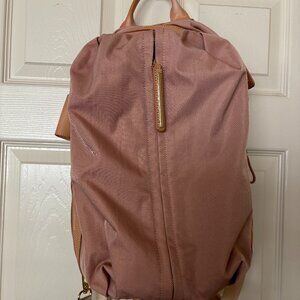 Caraa Studio 2 Medium in Vaqueta Blush Excellent Condition! Backpack/Crossbody